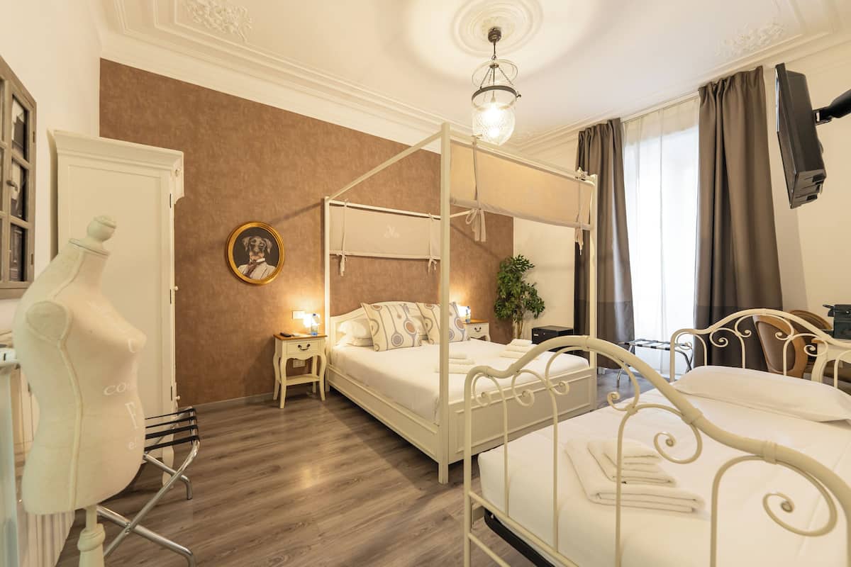 1 bedroom, premium bedding, down duvets, memory-foam beds