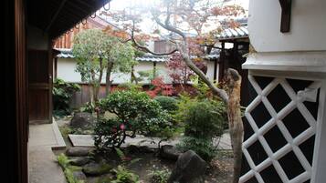 Coffres-forts dans les chambres, Wi-Fi gratuit, draps fournis