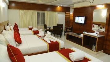 Desk, rollaway beds (surcharge)