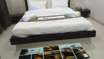 Standaard kamer (Non AC) | Een bureau, gratis extra bedden, gratis wifi