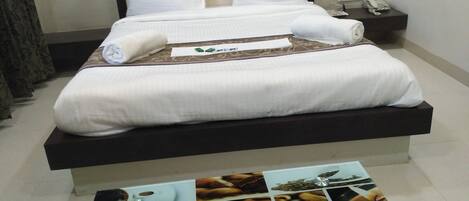 Standard Room (Non AC) | Desk, free rollaway beds, free WiFi