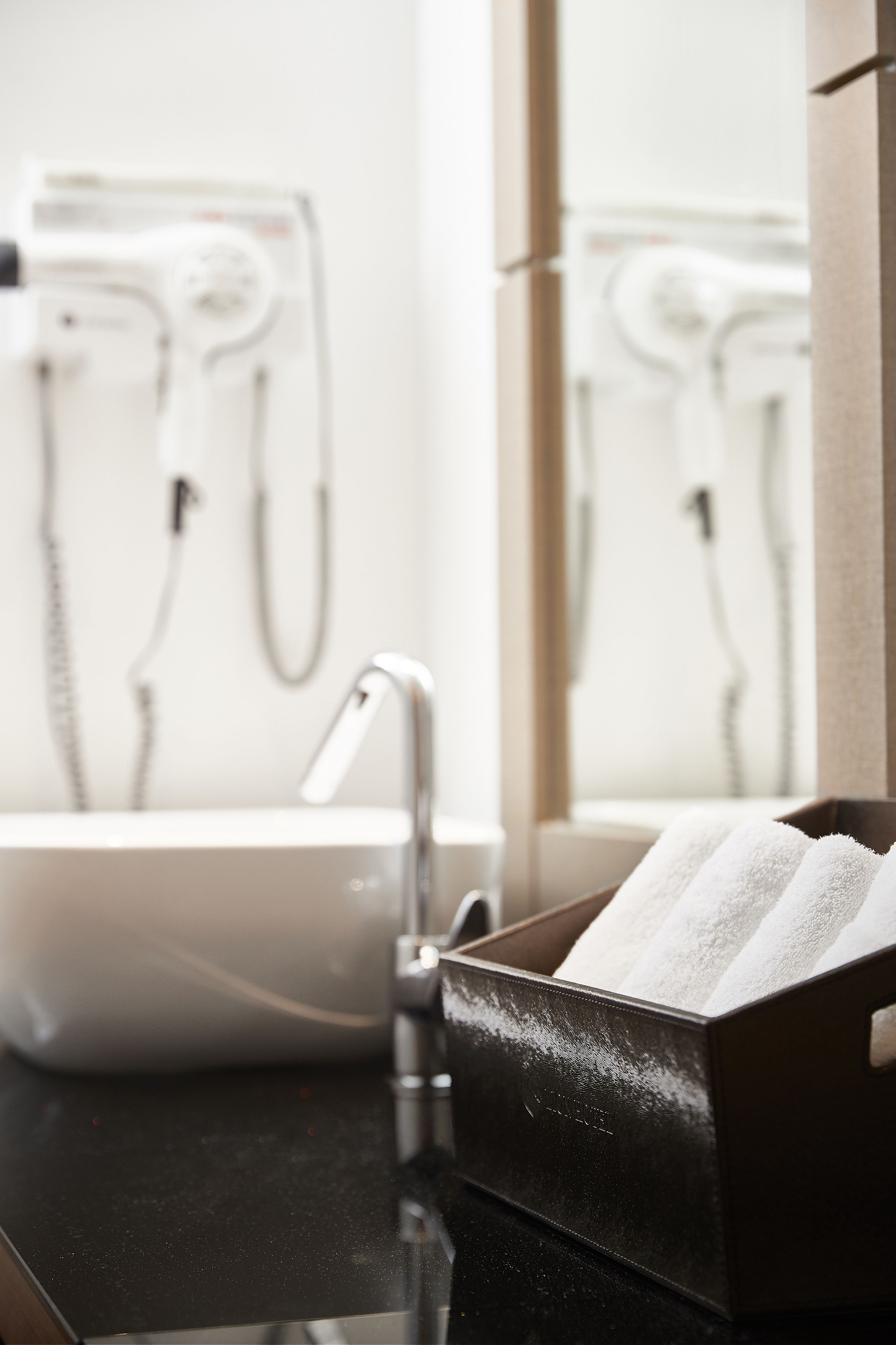 separate bathtub and shower, deep-soaking bathtub, free toiletries