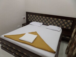 Desk, rollaway beds