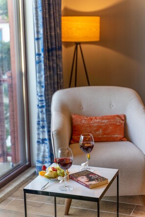 Luxury Condo, Sea View | Minibar, in-room safe, free WiFi, bed sheets - İskelem Otel (Ula)