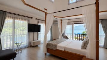 Royal-Suite, Meerblick | Minibar, Zimmersafe, kostenloses WLAN, Bettwäsche