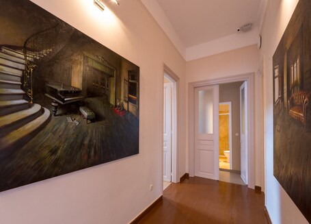 Palladian Home - Image 47