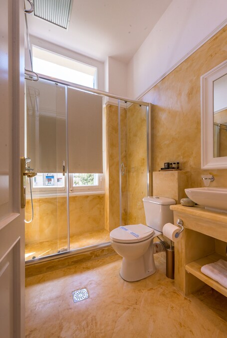 Palladian Home - Image 42