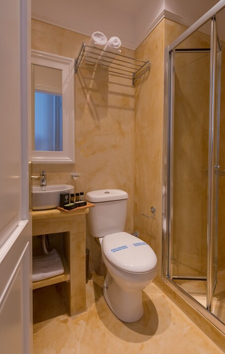 Palladian Home - Image 44