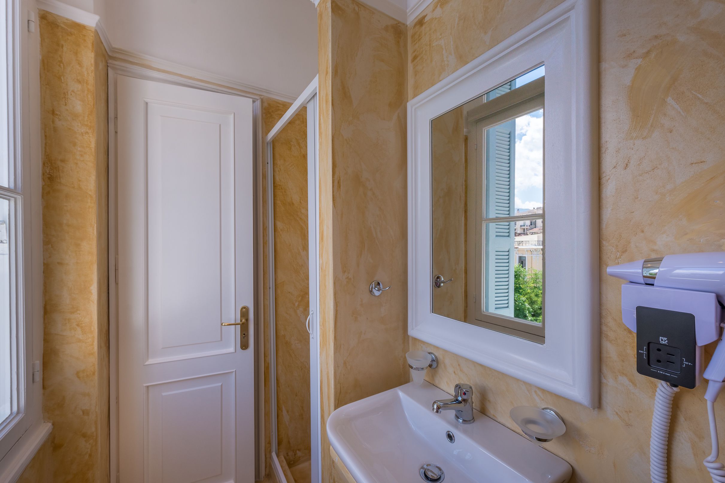 Photo - Palladian Home