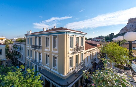 Palladian Home - Image 1