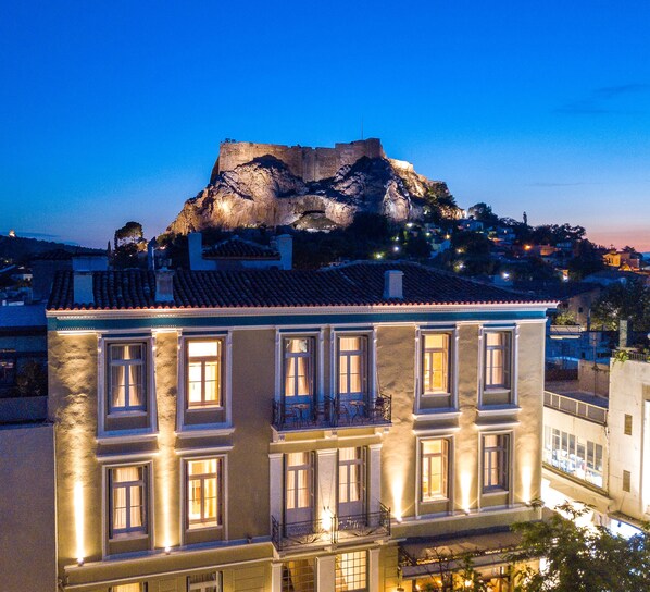 Front of property – evening/night