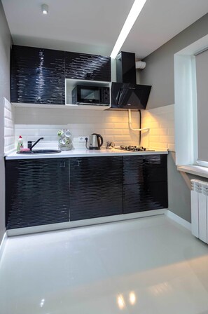 奢華公寓, 1 張標準雙人床 | 私人小型廚房 | 大型雪櫃/冰箱、微波爐、爐具、咖啡機/沖茶器