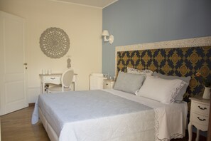 Minibar, desk, iron/ironing board, free WiFi