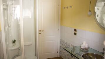 Free toiletries, hair dryer, bidet, towels