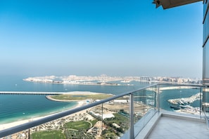 Superior Apartment, 2 Bedrooms | 2 bedrooms, in-room safe, individually decorated, individually furnished