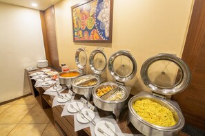 Tägliches kontinentales Frühstück gegen Gebühr