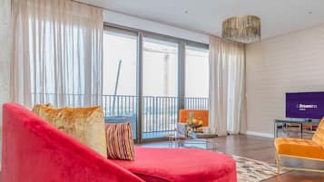 Design appartement, 4 slaapkamers, uitzicht op stad | Luxe beddengoed, pillowtop-bedden, een kluis op de kamer