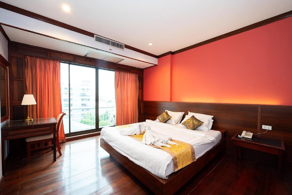 Suite, 1 Katil Raja (King) | 1 bilik tidur, bar mini, peti besi dalam bilik, meja