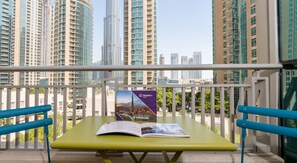 Family Double Room | Terrace/patio - Dream Inn Dubai -Boulevard Central (Dubai)