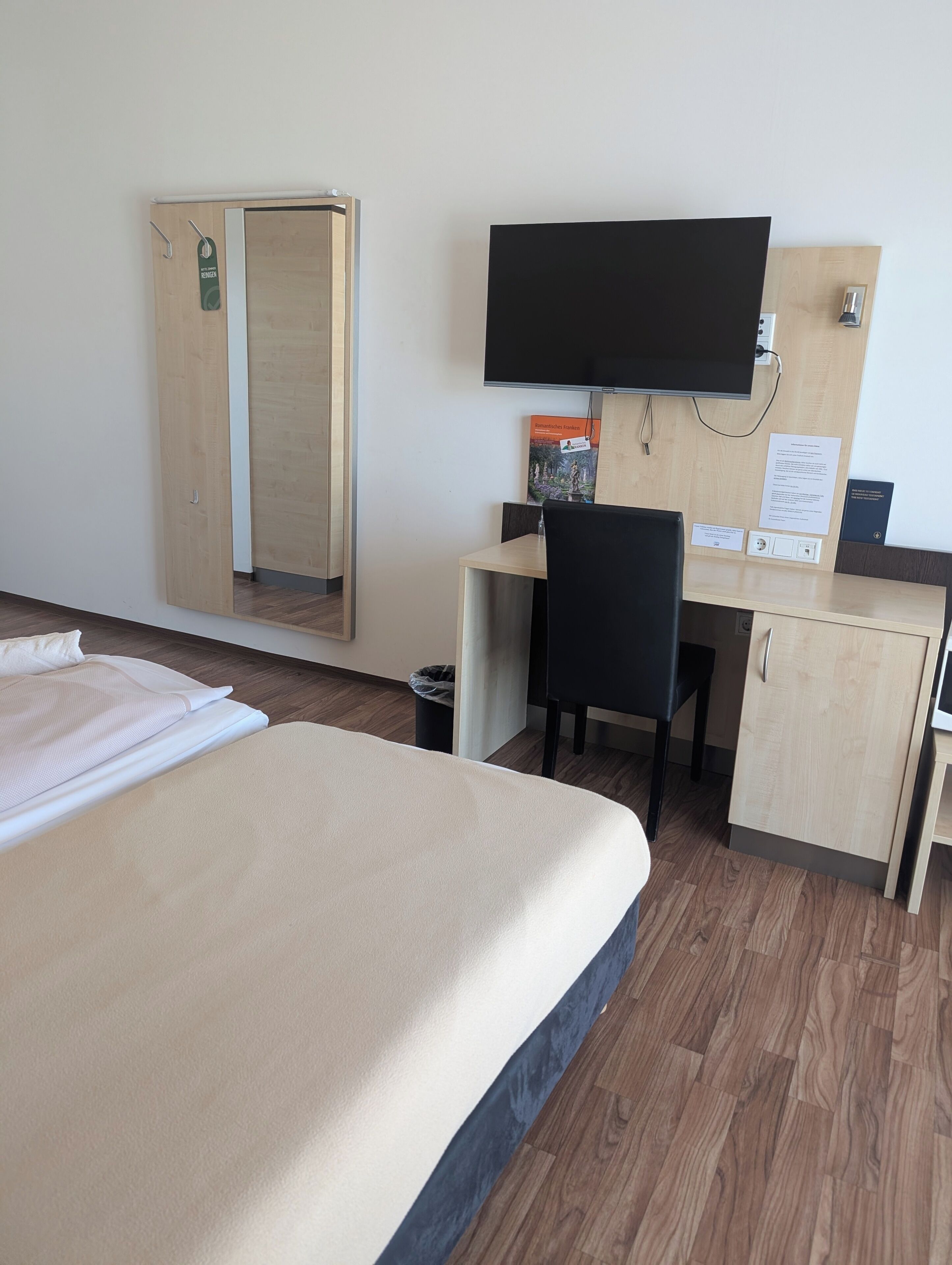 double room single use | desk, cots/infant beds, rollaway beds, free wifi