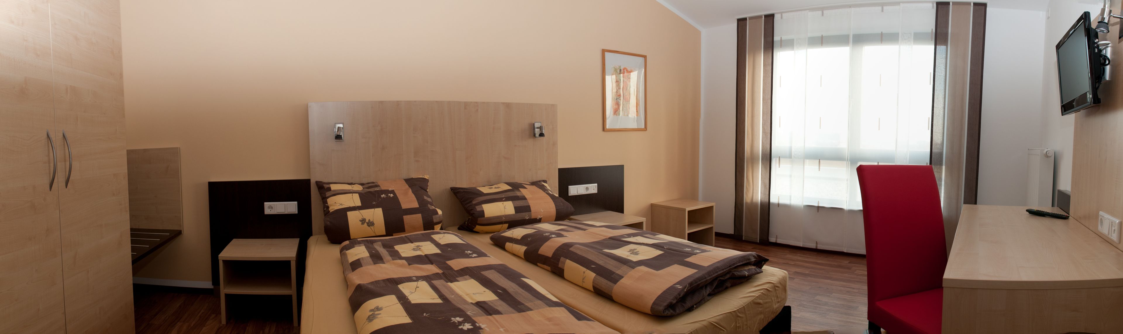 double or twin room | desk, cots/infant beds, rollaway beds, free wifi