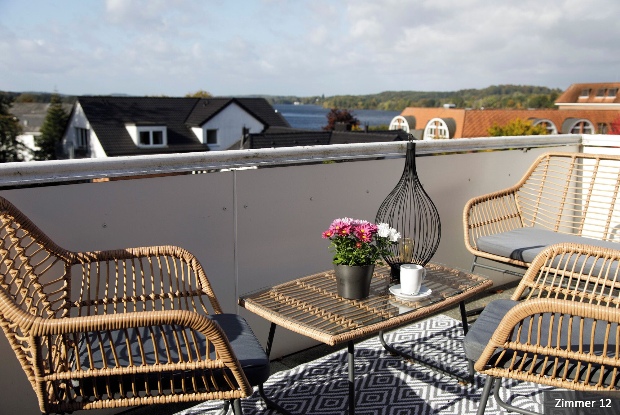 suite, non smoking, balcony | lake view