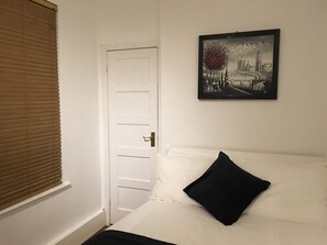 Superior Apartment, Ensuite, Garden View (One Bedroom) | 1 bedroom - Marble Apartments (London)