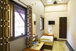 Habitación Deluxe, baño privado | Wifi gratis y ropa de cama