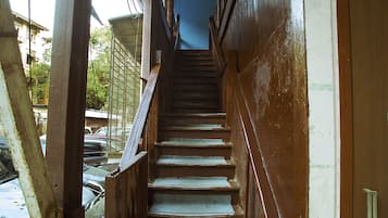 EntrĂ©e de lâhĂ©bergement