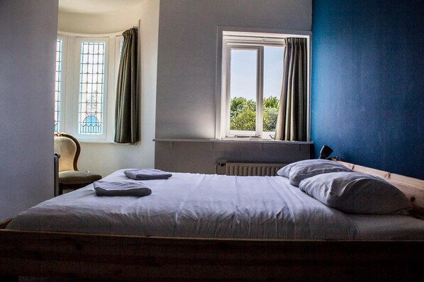 Double Room, 1 King Bed, Shared Bathroom (Tower)