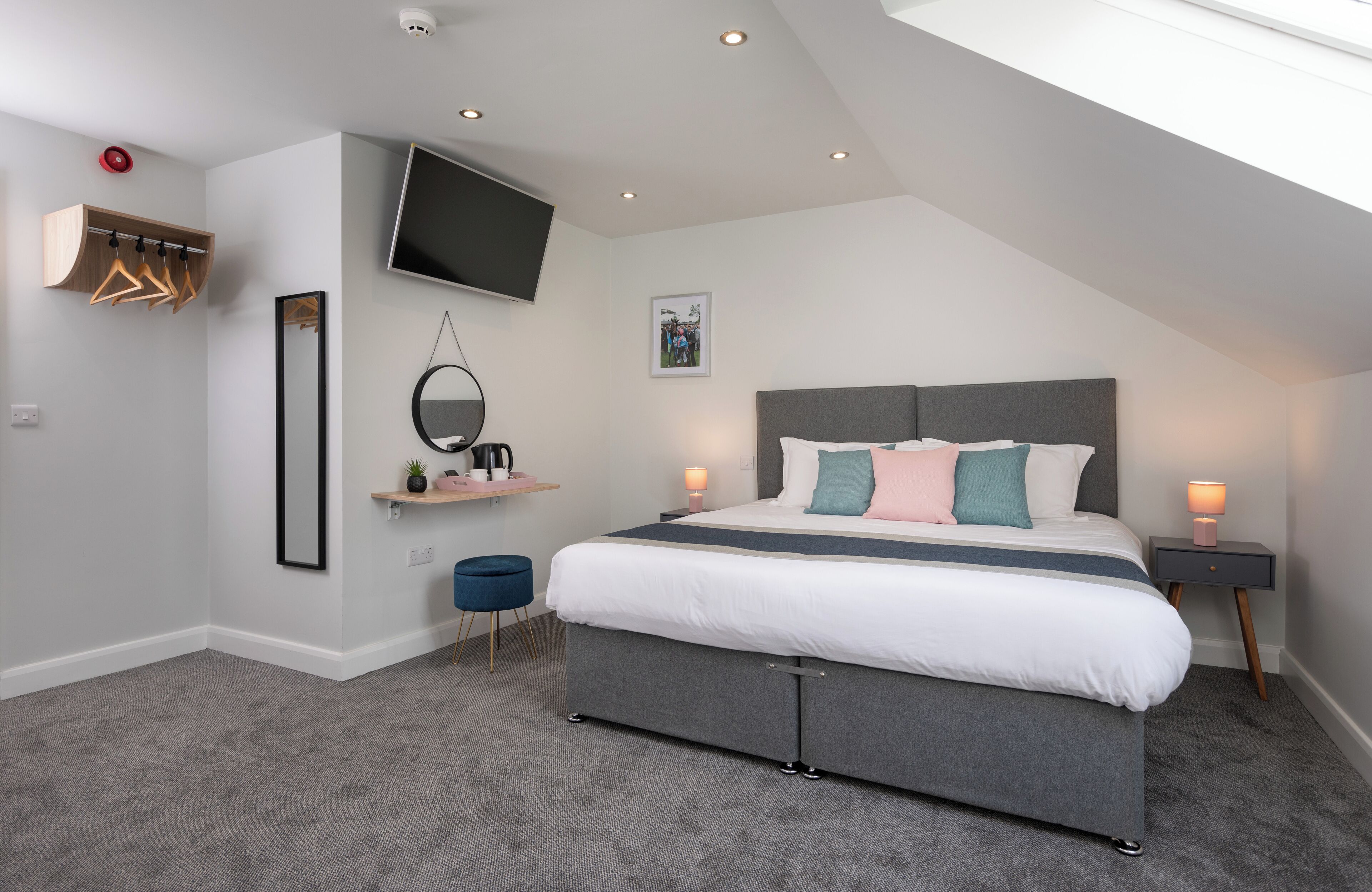 Deluxe Double or Twin Room | Premium bedding, free cribs/infant beds, free WiFi, bed sheets