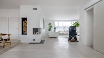 Signature Penthouse, 4 Bedrooms, Hot Tub, City View | Living area | 60-inch flat-screen TV with cable channels, TV, Netflix