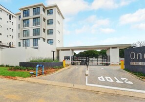 Interior entrance - One Hyde Park (Sandton)