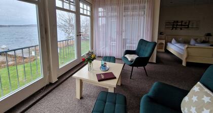 Faehrhaus Niederkleveez