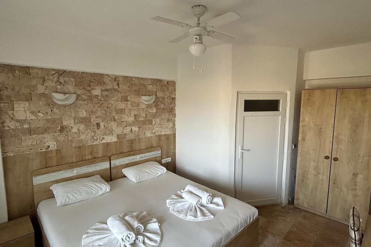 Double or Twin Room, Sea View