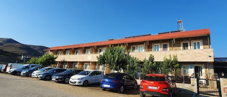 Bagian depan properti