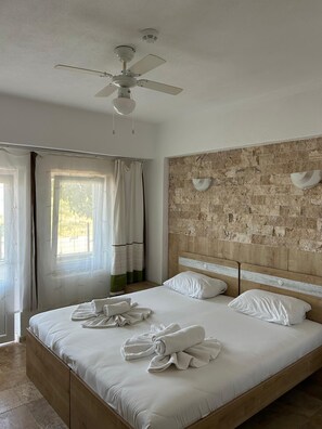 Double or Twin Room, Sea View | Free WiFi, bed sheets - Gokceada Batihan Hotel (Gökçeada)