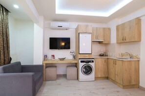 Ropa de cama de alta calidad y minibar