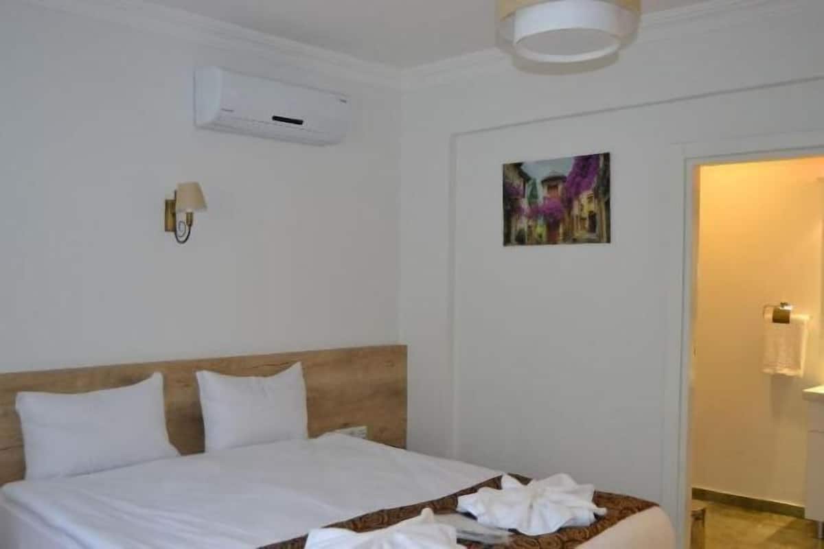 Premium bedding, minibar, in-room safe, individually decorated