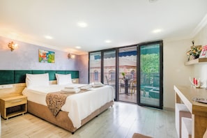 Family Triple Room | Premium bedding, minibar, in-room safe, individually decorated - Loren Hotel Suites (Istanbul)