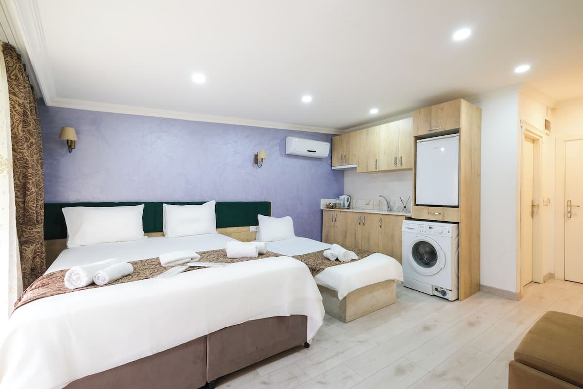 Ropa de cama de alta calidad y minibar