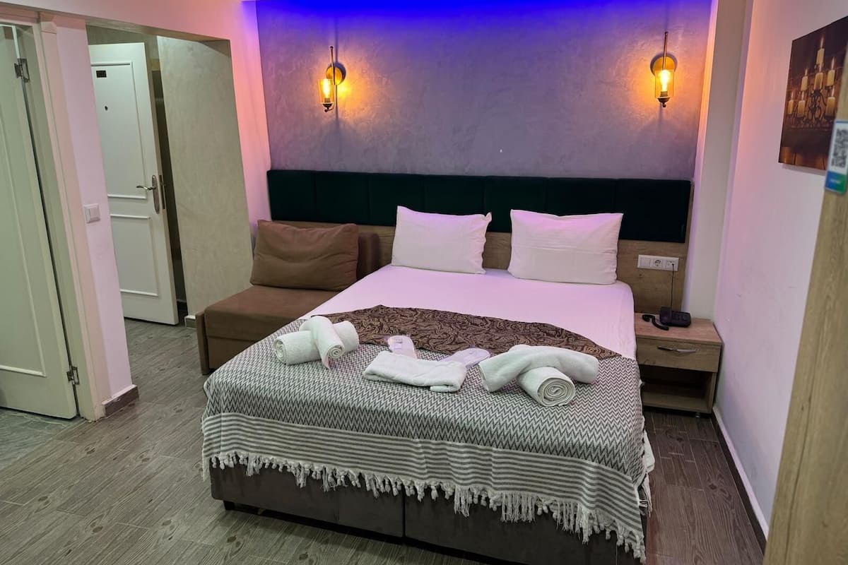 Ropa de cama de alta calidad y minibar
