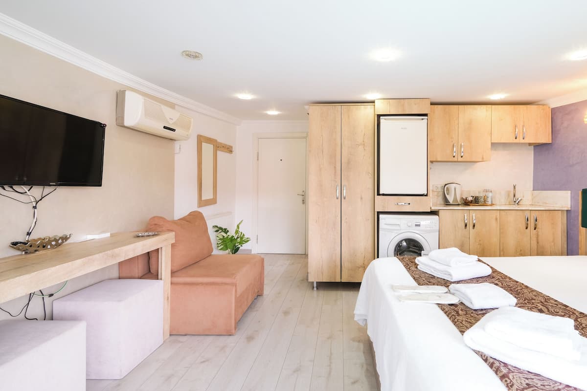Ropa de cama de alta calidad y minibar