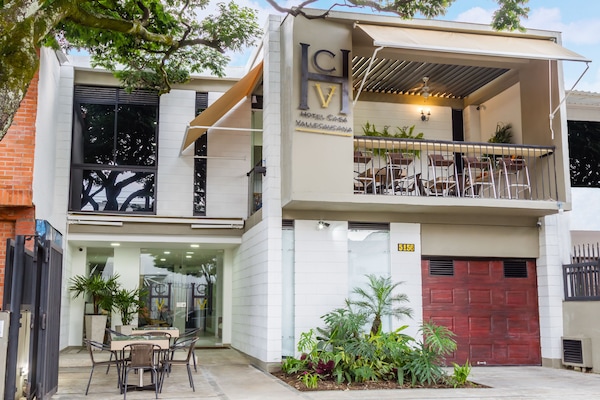 Fachada de la propiedad