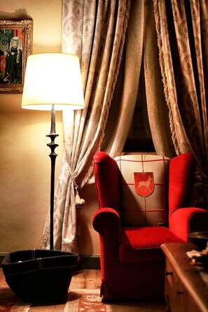 Lobby sitting area - Le Reve Charmant (Aosta)