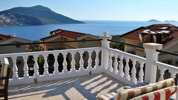 Villa Familiale | Terrasse/Patio