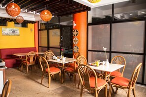 Restaurant - Njema Court Apartments (Nairobi)
