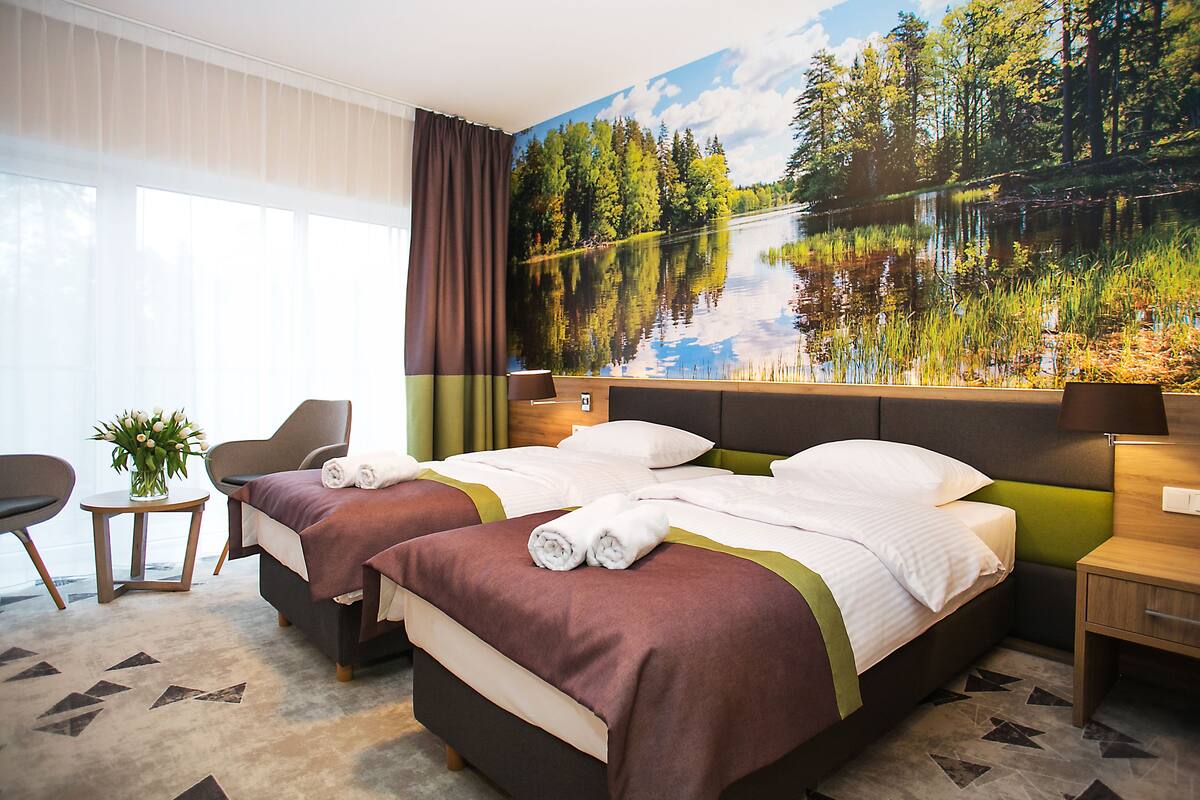 Comfort Twin Room, 1 Bedroom | In-room safe, desk, iron/ironing board, free WiFi