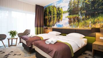 Comfort Twin Room, 1 Bedroom | In-room safe, desk, iron/ironing board, free WiFi