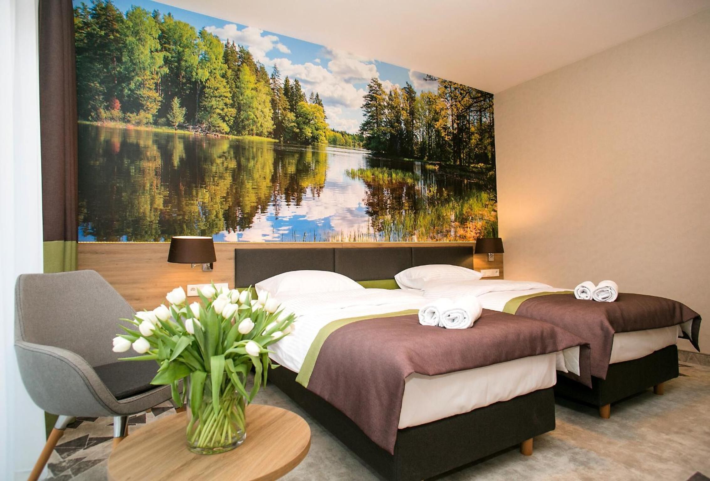 in-room safe, desk, iron/ironing board, free wifi